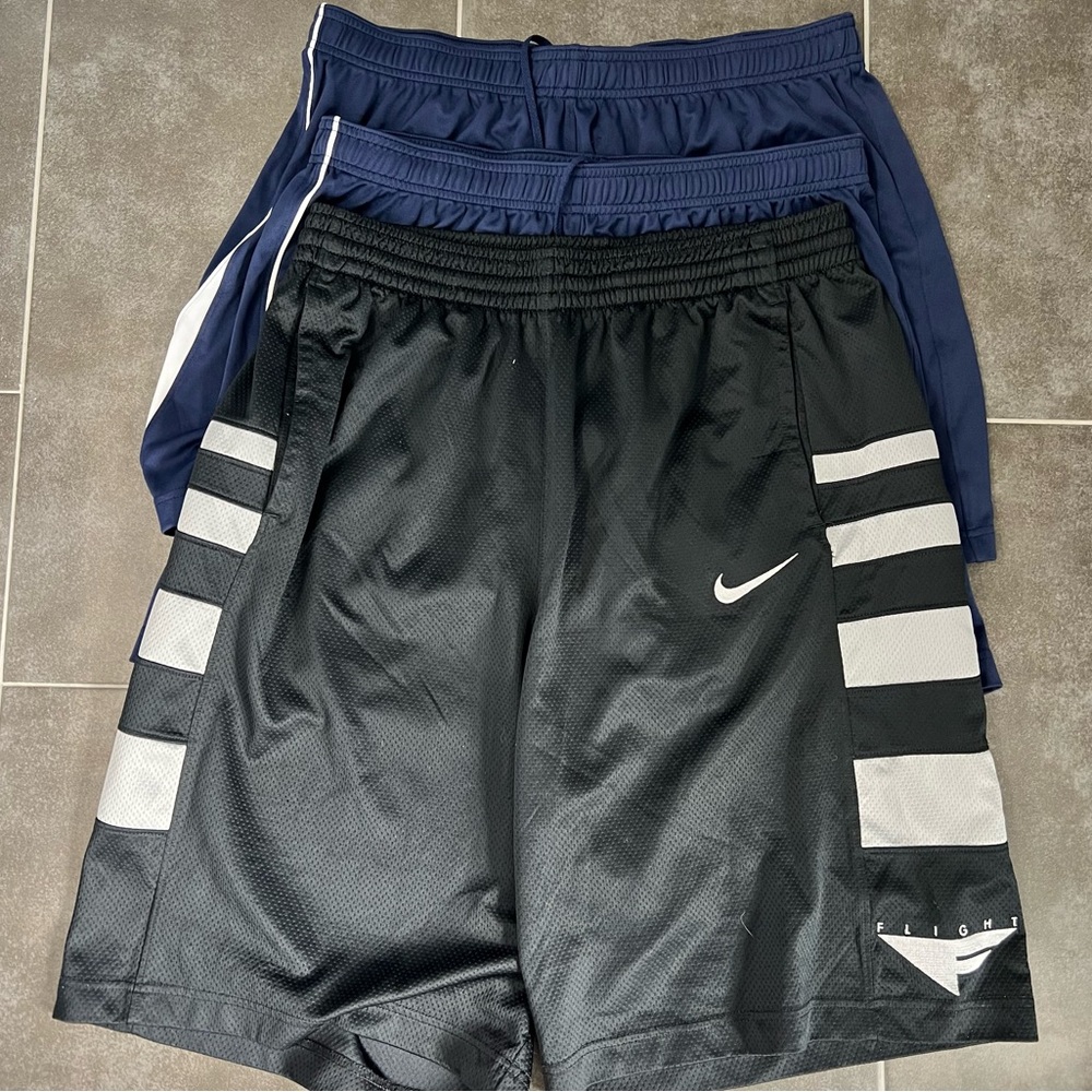 Under Armour & Nike Navy Black Athletic Shorts Bundle of 3 Size Large